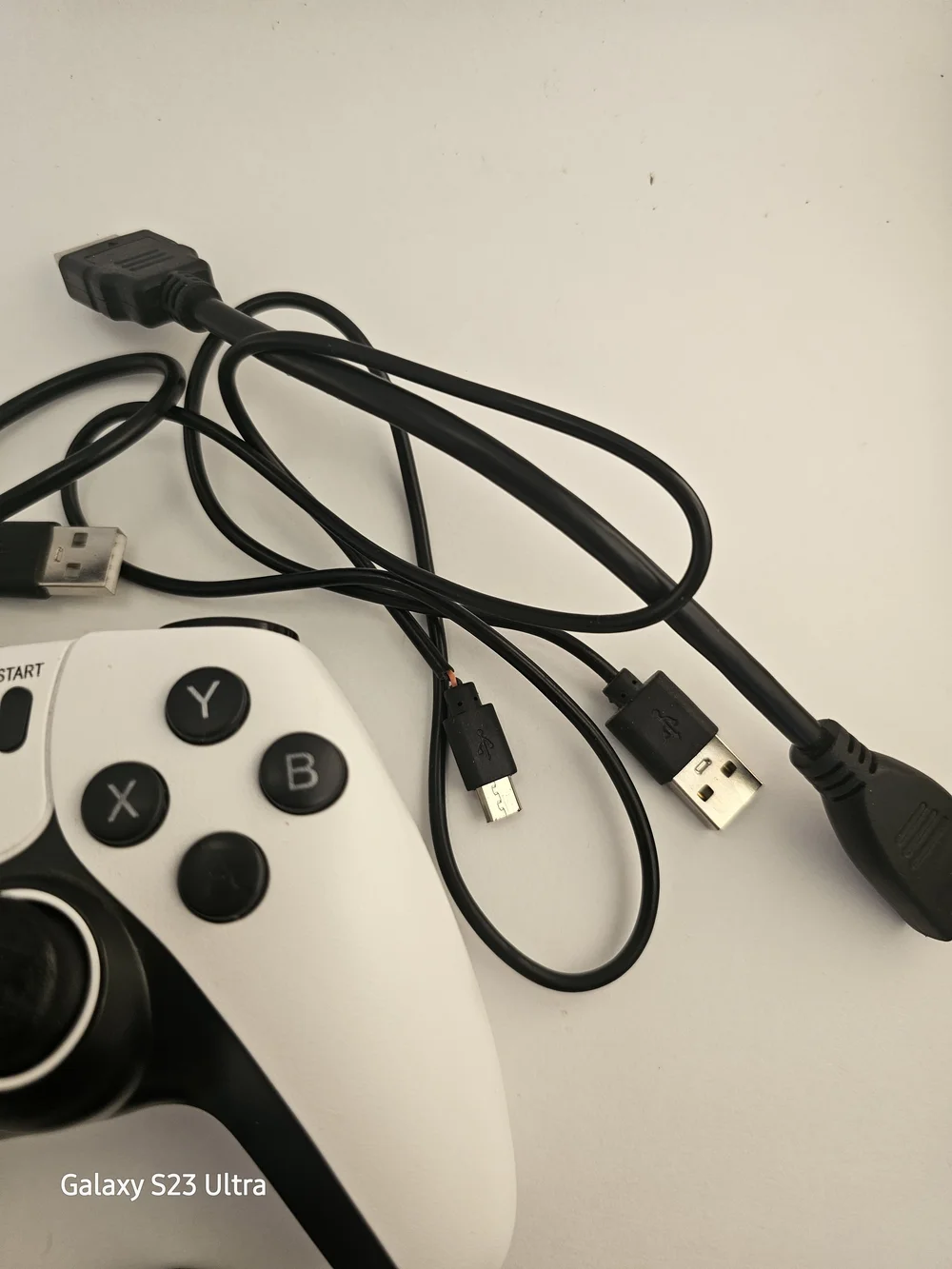 White and Black Wireless Style Game Controller with HDMI Game Sticks